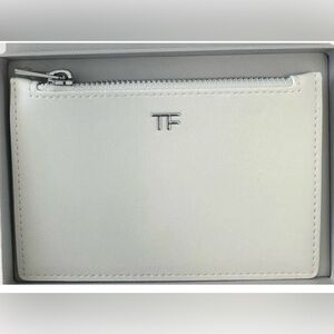 Tom Ford White Vegan Leather Zipper Wallet Pouch Clutch BNIB
Authentic GWP